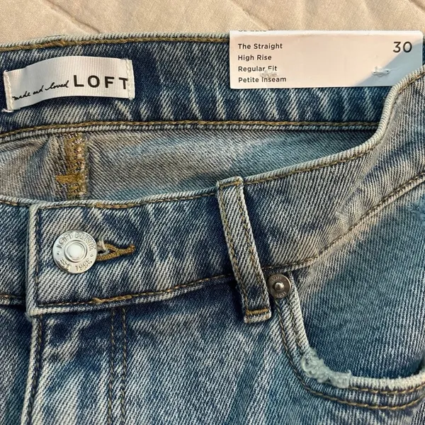 NEW LOFT Size 30 10 Petite 10P Straight Leg Jeans Distressed High Rise - Image 3