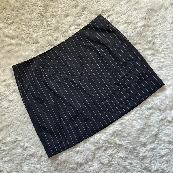 Skirt Wool-Blend Mini Pinstripe Italian Fabric Almost Black 12 NWT New - Image 4