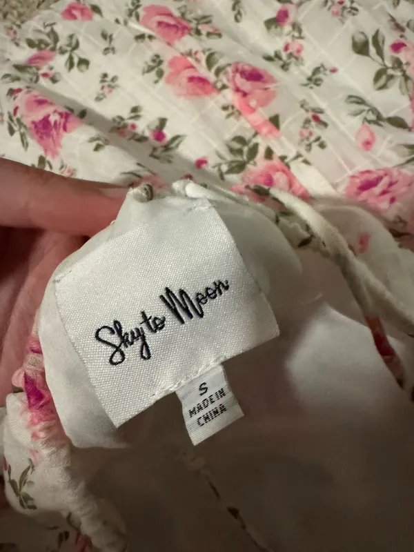 Sky to Moon Pink floral boutique dress - Image 3