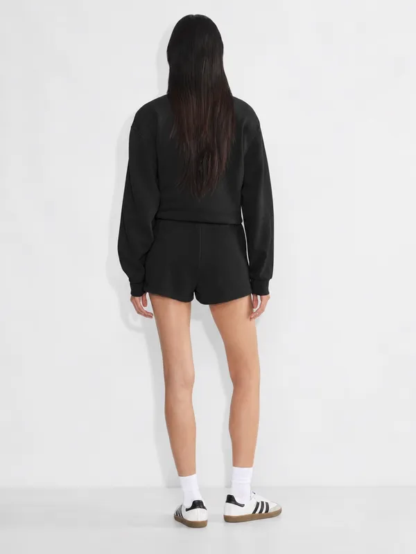Aritzia TNA Airy AF Fleece Mid-Rise 2" Sweatshorts – Black – XXS - Image 2