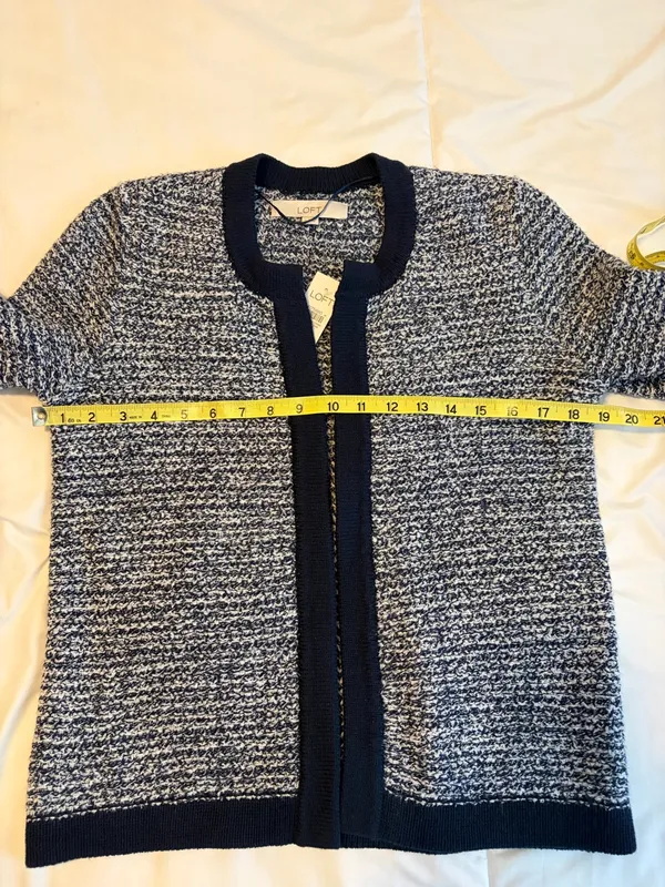 NWT LOFT Bouclé Cardigan Sweater Small Open Front Soft Classic Z16 - Image 9