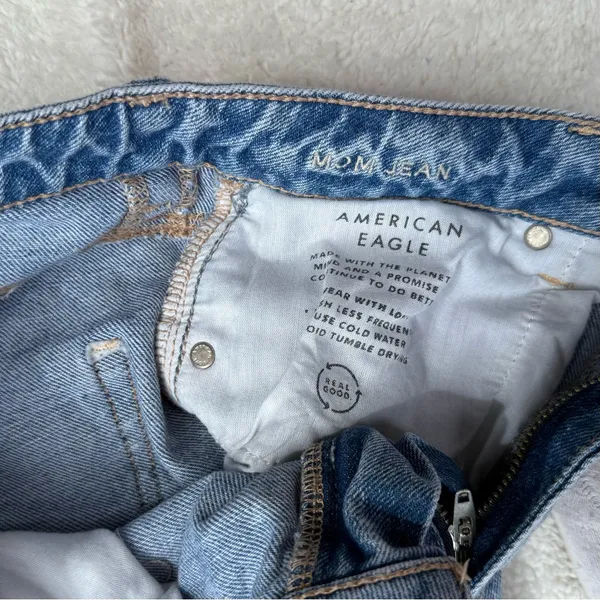 American Eagle Outfitters Blue Boyfriend Jeans Distressed - Image 2