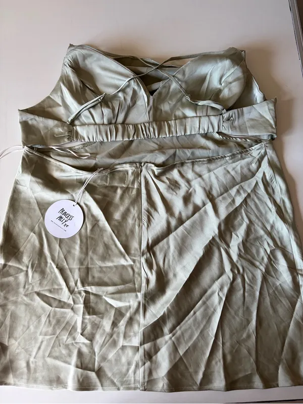 NEW Princess Polly Jemma Dress Mini Sage Green plus size US 20/AU 24 Silky Open - Image 7