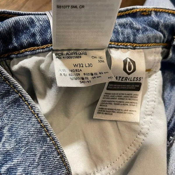 Levi’s 70’s High Flare Jeans 32x30 - Image 11