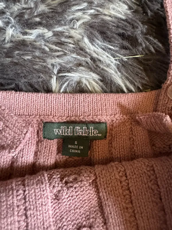 Wild fable cropped cable knit tank top small - Image 5