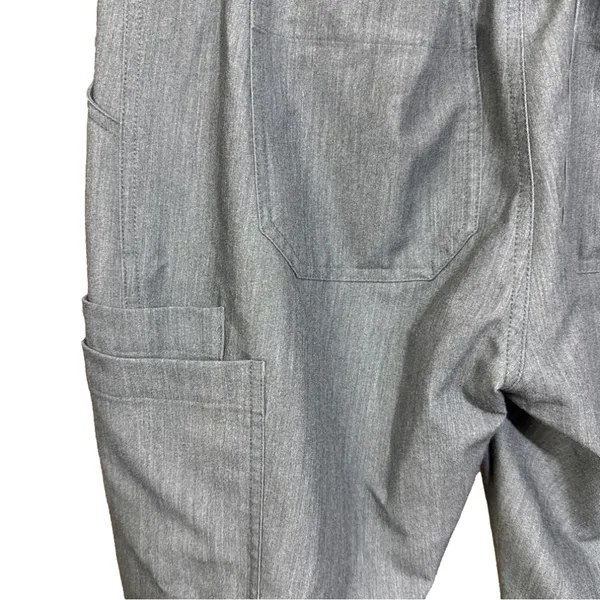 Figs Technical Collection ‘Yola’ Kade Gray Cargo Skinny Scrub Pants - Image 4