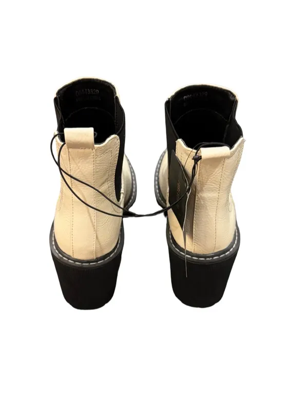 Forever 21 Cream Chelsea Platform Block Heel Ankle Boots NWT Size 7 - Image 5