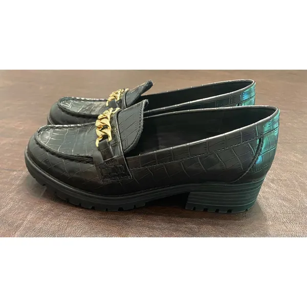 Old Navy NWOB Black Croc Faux Leather Y2K Chunky Heel Loafer with Gold‎ Chain Size 7 - Image 2