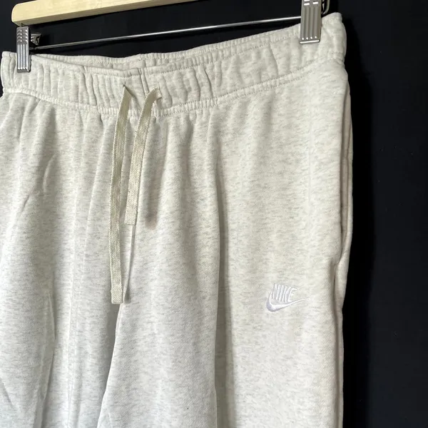 Nike cream white sweatpants pockets drawstring waist women's size medium pockets - Image 2
