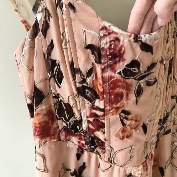 Composed Beauty Blush Pink Burnout Velvet Floral Midi Dress, NWT - Image 7