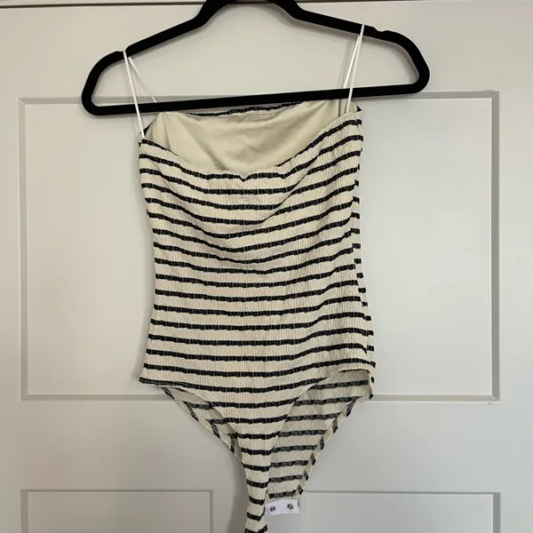Gaze Strapless Black and White Striped Bodysuit - Image 2