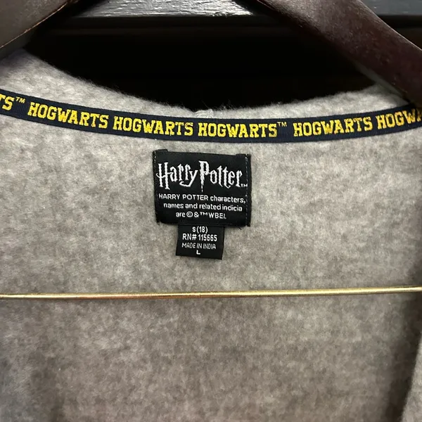 Harry Potter Gray Hogwarts Hoodie NEW - Image 2