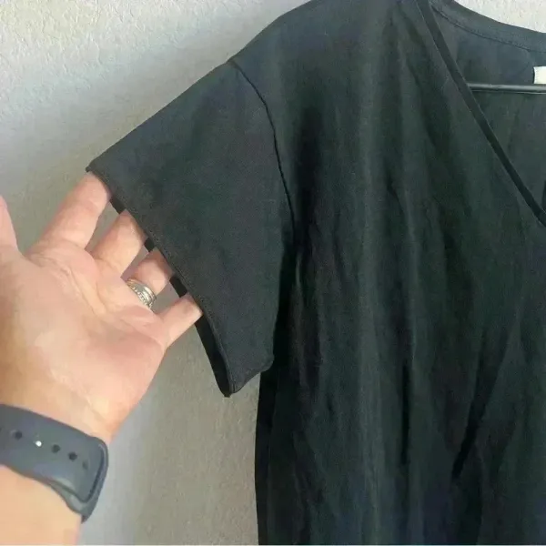Madewell Black Classic V-Line Shirt Size‎ M - Image 5
