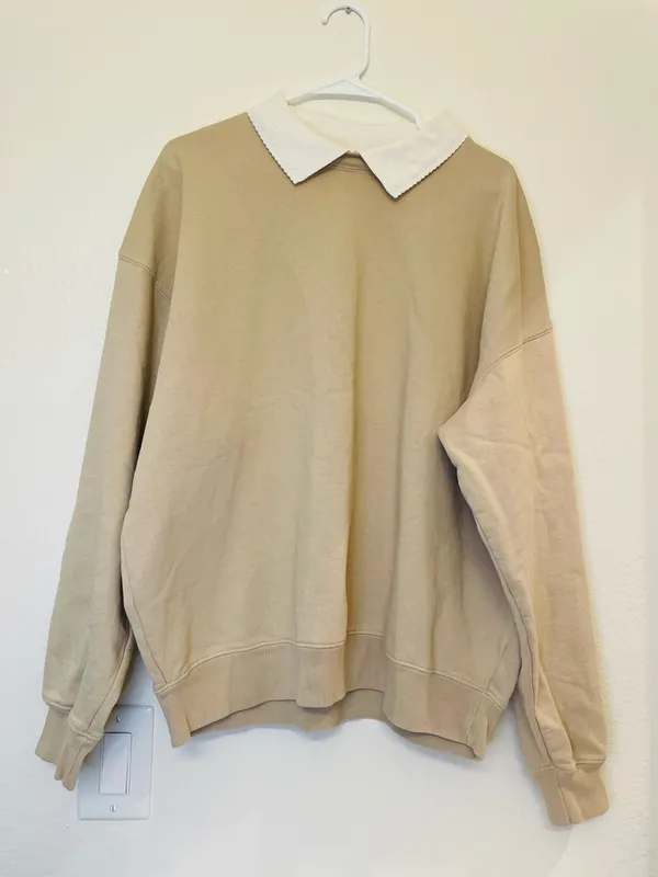 John Galt‎ Women’s Light Brown Polo Crew Neck Sweatshirt Size S - Image 2