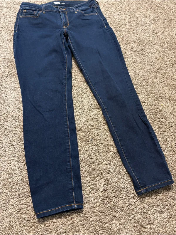 Old Navy Women’s Dark Wash‎ Rockstar Super Skinny Denim Jeans Size 6 Short - Image 3