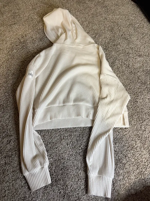 Alo Yoga Muse Hoodie Cropped Ribbed Sweatshirt and pants - Image 6