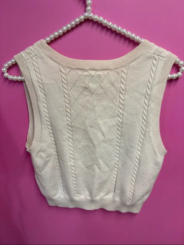 Sunday best Cream Cable-Knit V-Neck Sweater Vest - Image 2
