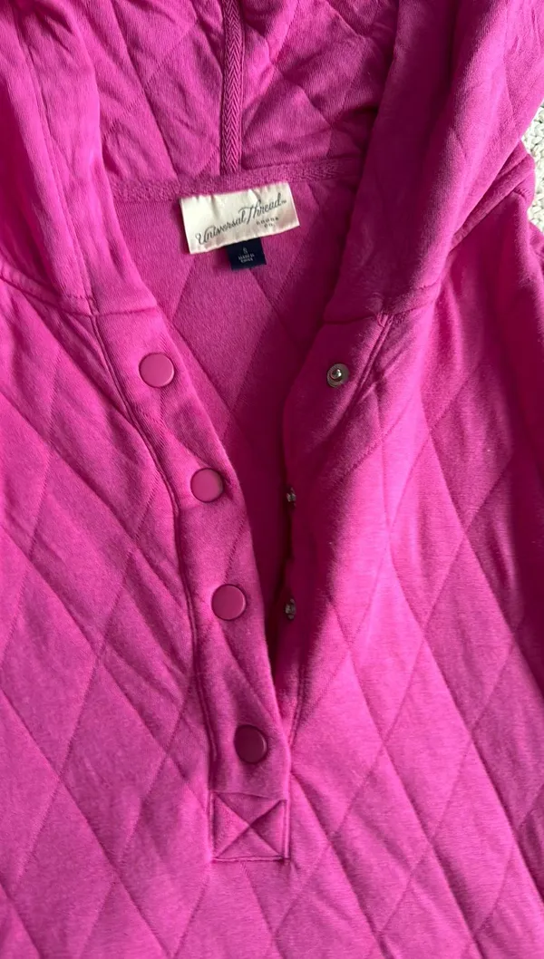 Target Sweatshirt - Image 4