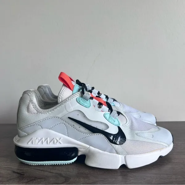 NIKE Women's Air Max Infinity 2 Shoe Size 7 #804 - Image 4