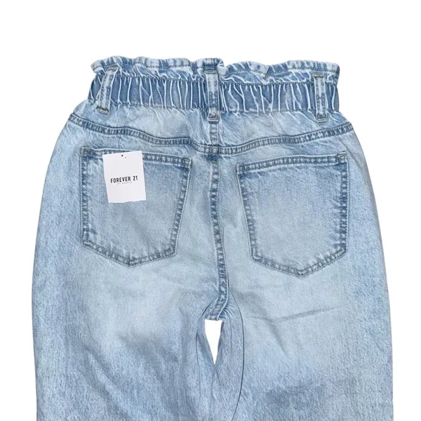 Forever 21 Paperbag Waist Light Wash High Rise Straight Tapered Jeans XS NWT - Image 4