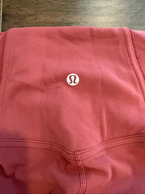 Lululemon Capri Leggings in Dusty Pink Size 12 - C55-018 - Image 6