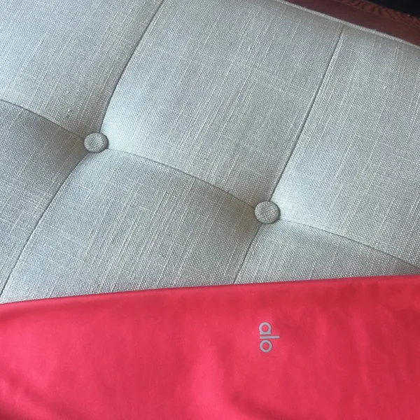 ALO Neon Orange Workout Leggings Size Small - Image 7