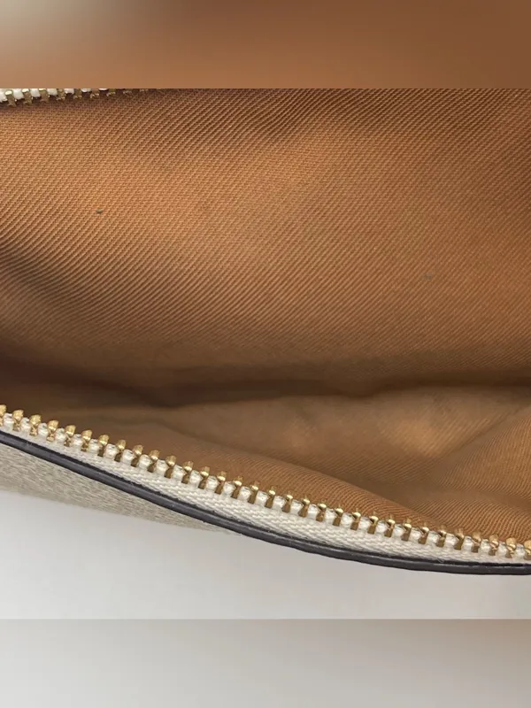 Coach Slim Trifold Wallet In Signature Canvas EUC Logo Designer - Image 12