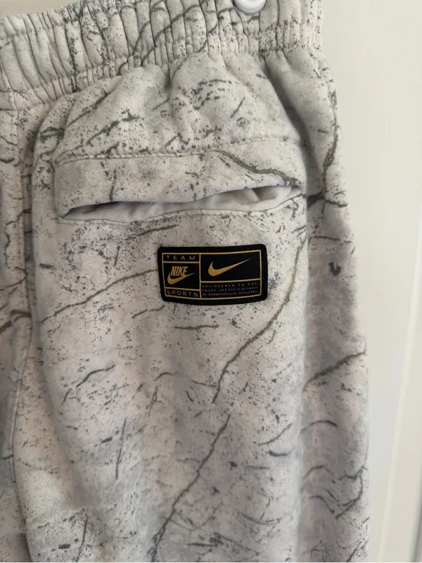 Nike‎ Sportswear Marble Print Fleece Joggers Gray Gold Logo Women’s Medium - Image 5