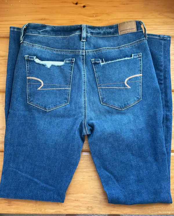 American Eagle Dream Jeans - Image 3