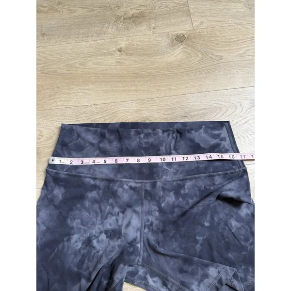 EUC Womens Lululemon Align HR Short 6" Size 14 Diamond Dye Pitch Graphite Grey - Image 7