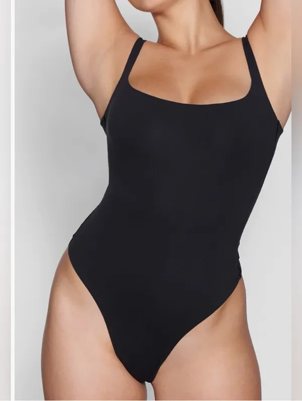 SKIMS Fits Everybody Square Neck Bodysuit - Image 6