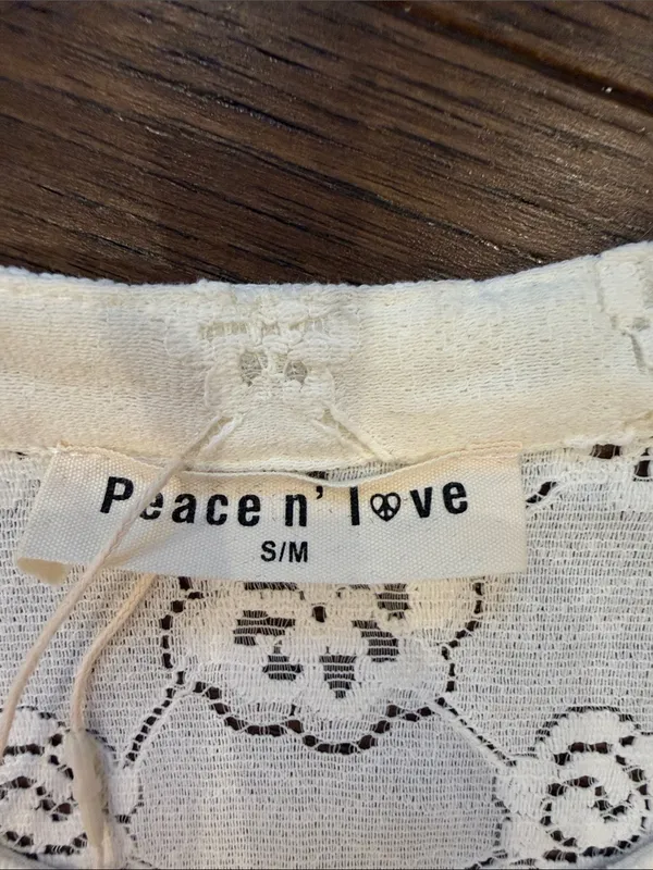 Peace n Love Cream Lace Button-Front Top Size Small/Medium NWT - C72-036 - Image 2