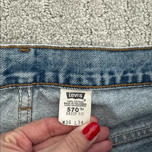 Vintage Levi’s 570 Y2K 90s high waist denim cutoff shorts - Image 5