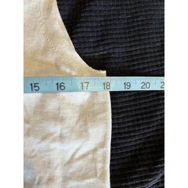 Divided Knit Button Up Lightweight Sweater‎ Vest Size Medium Cream Soft NWT - Image 5