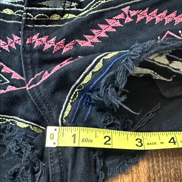 POOL JEANS Colors Black Jean Shorts Multicolor Embroidery Boho Festival Size 8 - Image 11