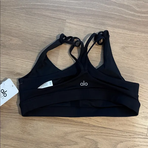 Alo yoga brand new black sports bra - Image 3