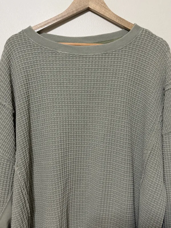 American Eagle Big Hug Waffle Crew Neck Sweatshirt Size Medium Green Big Hug - Image 3