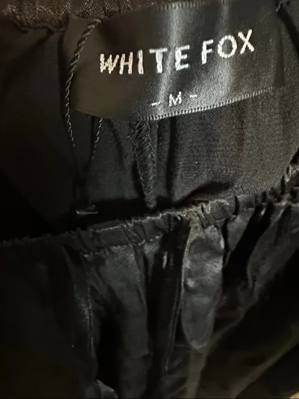 White fox Catching Up Wide Leg Pants Black‎ Size Medium NWT - Image 4