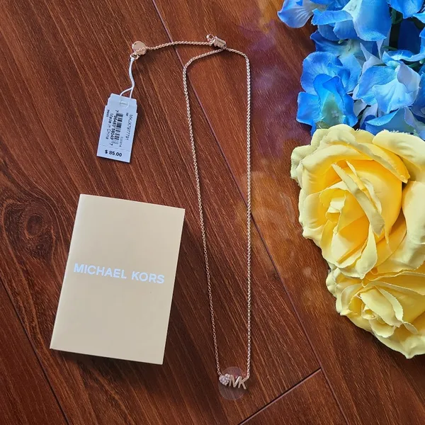 Michael Kors Rose Gold Brass Necklace - Image 4