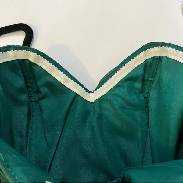 Modern Maids Emerald Green Strapless Ruched Chiffon Dress Small Brooch 4 - Image 6