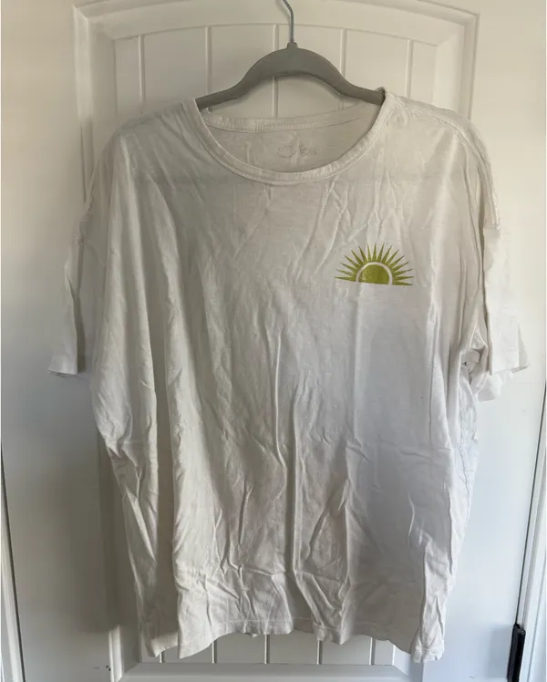 Aerie White Graphic T-Shirt  - Image 3