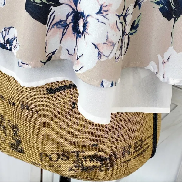Astr the Label Floral Chiffon‎ Layered Split Black Crop Blouse Blush XS - Image 7