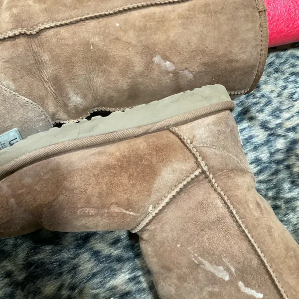 UGG‎ CLASSIC BOOTS - Image 3