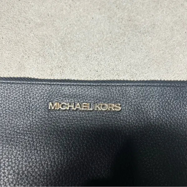 MICHAEL KORS Jet Set Black Large Zip Logo Pouch Clutch Luxury Pebbled Leather - Image 2