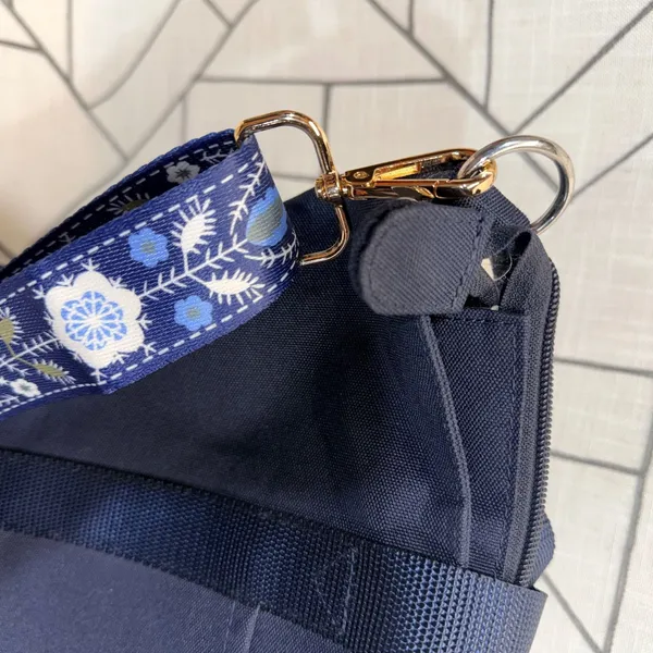 Lo & Sons Catalina Deluxe Tote Navy Blue Canvas Travel Weekend Bag READ - Image 13