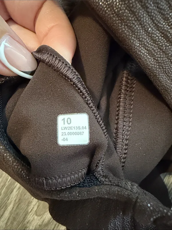 Lululemon 10 Asymmetrical Ribbed Sports Bra Espresso Brown Shine‎ Shimmer Top - Image 4