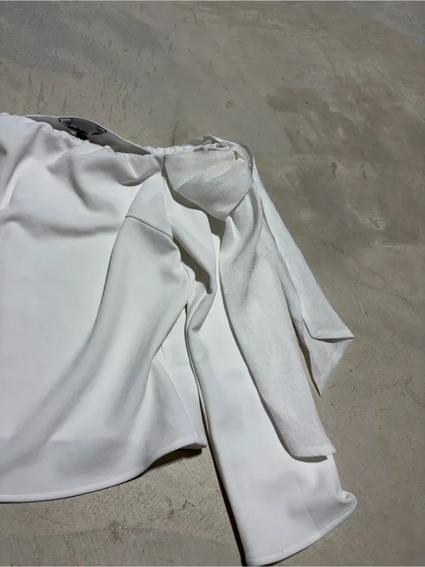Strut & bolt NWT Off-Shoulder White LONG Sleeve Women's Top medium MSRP$65 - Image 3