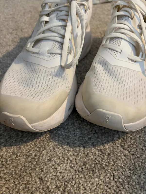 Shoes Size 9 - Image 2