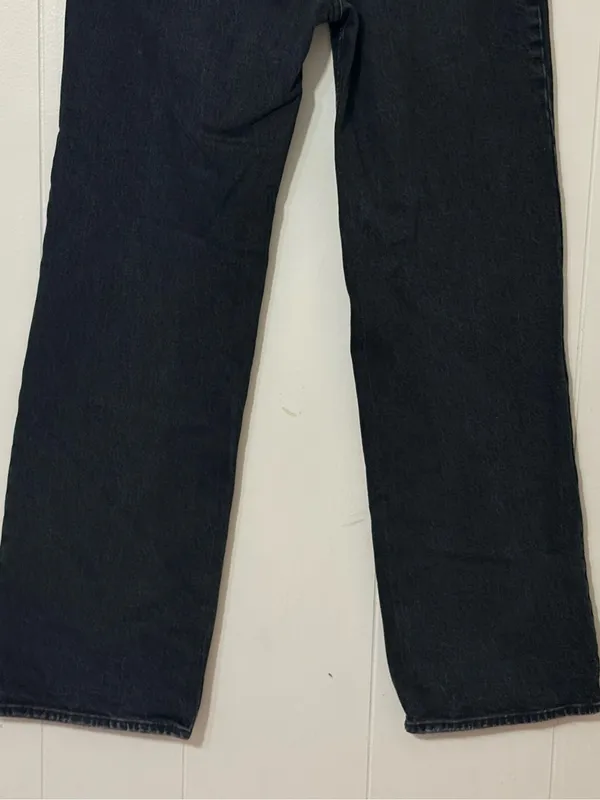 Abercrombie 90s Relaxed High Rise Distressed Black Jeans 28 / 6 - Image 6