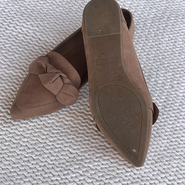 SheIn Pointed Toe Bow Loafers - Mauve/Tan Suede Style - Size 7.5 - Image 5